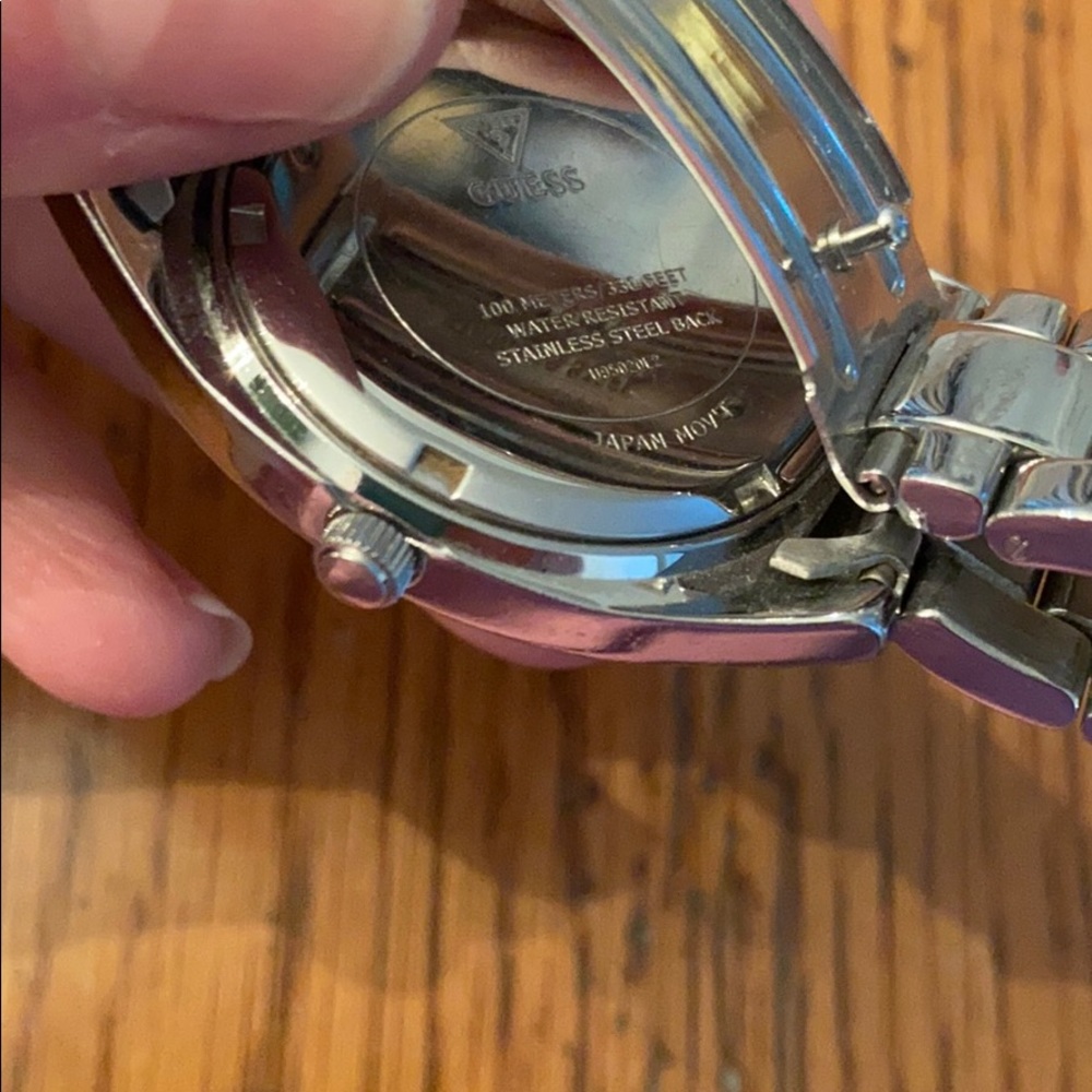 Guess Watch - Picture 5 of 6